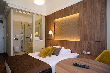 Camera doppia di categoria 4 stelle a Baja - Hotel Duna con servizi benessere