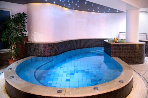 Jacuzzi all'Hotel Palace di Heviz - albergo benessere 4 stelle a Heviz