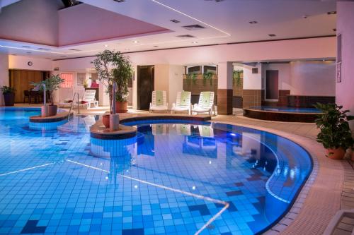 Jacuzzi - Hotel Palace Heviz - servizi wellness a Heviz - wellness weekend a Heviz