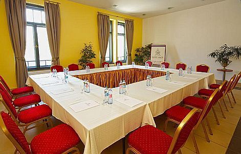 Sala riunione a Godollo all'Hotel Erzsebet Kiralyne 