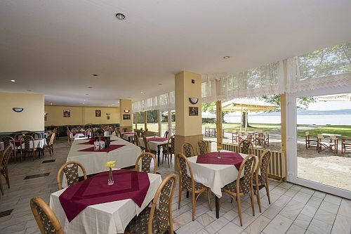 Ristorante dell'Hotel Familia a Balatonboglar