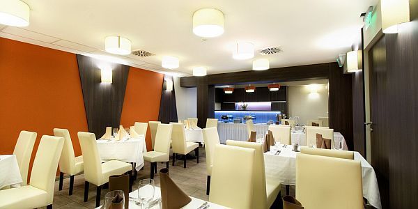 Ristorante a Szeged, all'Hotel Auris - piatti e vini ungheresi 