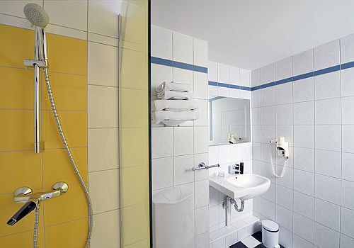 Ibis Styles Budapest City - bagno - hotel a 3 stelle a Budapest - Ibis Styles Budapest City